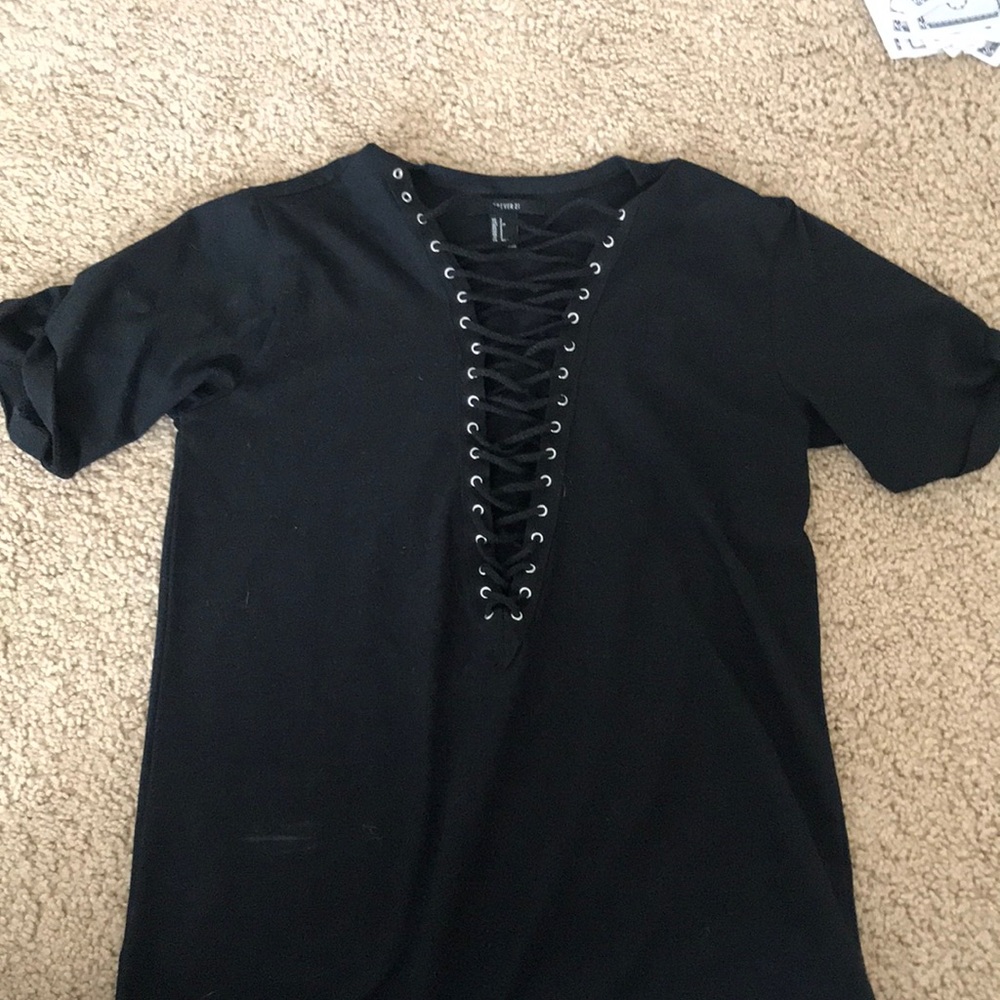 Lace up black tee